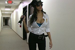 女人与动物av